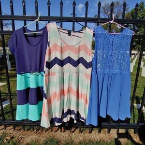 Lot of three 3X Rue21 midi dresses